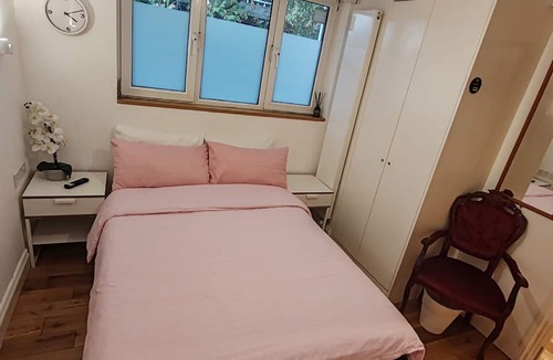 Notting Dale Bed & Breakfast | LGBTQ-Double Room