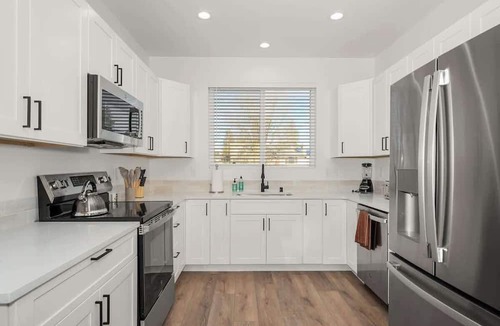 Spokane House | Modern Villa with Scenic Views