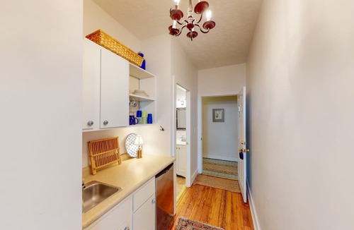 Lakeside Condo | Lvi - Suite C in Lakeside