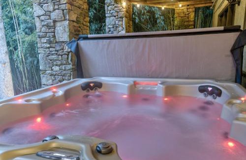 Hendersonville House | The Willows Retreat