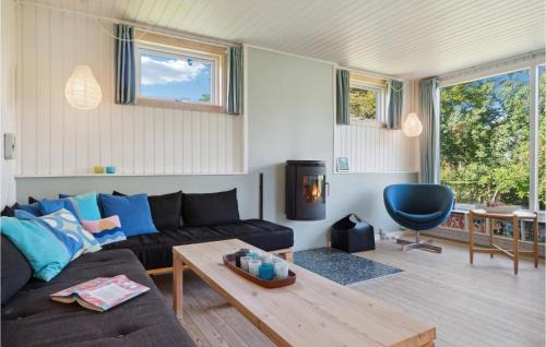 Hornsved House | Amazing Home In Jægerspris With Kitchen