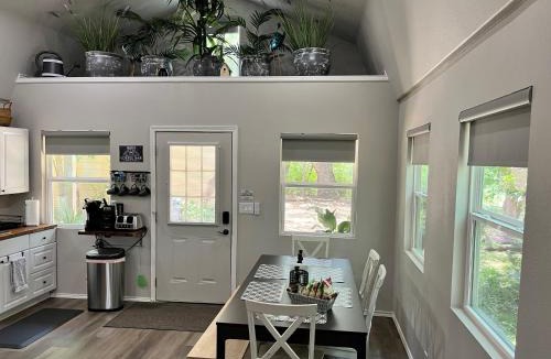 Scenic Oaks House | Casita Boerne