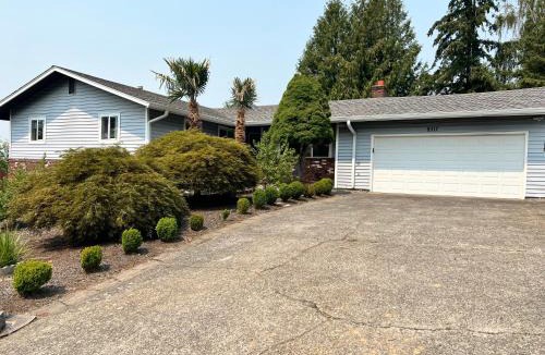 Lents House | Entire Elegant Home For You.