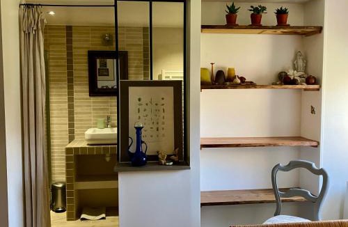 Noyers-sur-Serein House | Zotheca