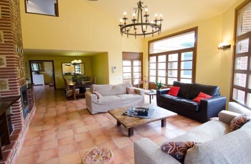 Sant Andreu de Llavaneres Ski Chalet | Villa Maresme