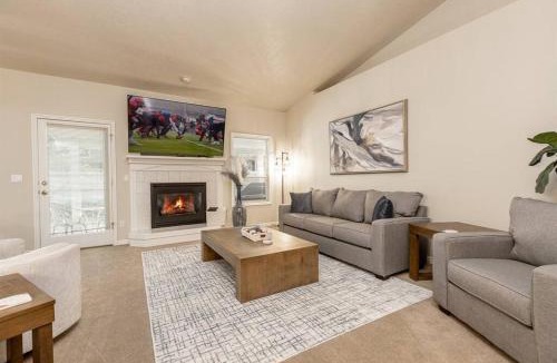 Eagle House | Hogan's Fairway Landing