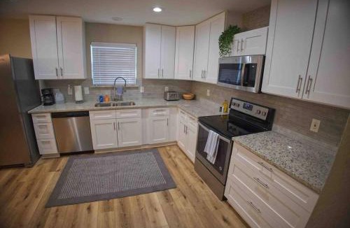 Celina House | Tranquil Retreat: 3BR Haven near Celina Sq