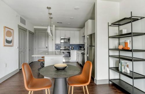 Govalle Apartment | East Austin 1br w gym pool access to airport ATX-218
