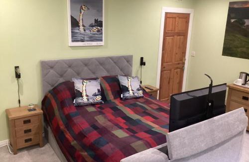 Invergarry Bed & Breakfast | Taigh Sealladh Fèidh B&B