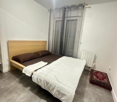 Sevran Apartment | Sweat Home