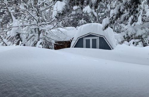 Christmas Valley House | Tahoe Cottage Perfect for Couples and Outdoor Enthusiasts