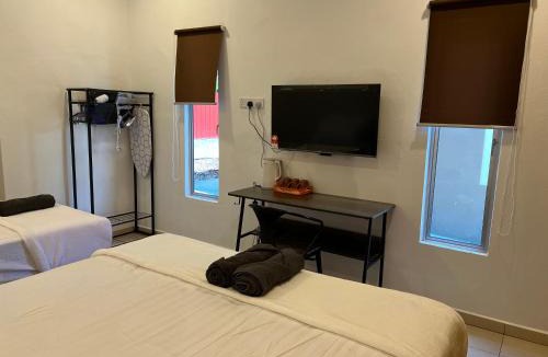 Bayas House | Lot 1488