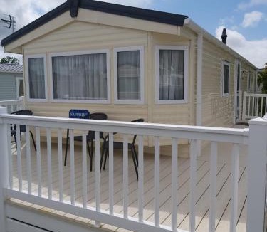 Barnstaple Resort | Endless Summer