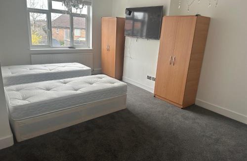 Graveney Apartment | Hidden Island