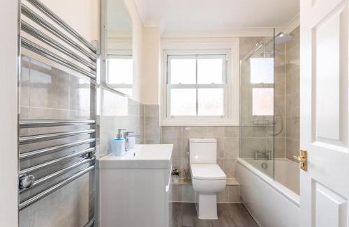 Botley House | Silver SA ,2 bed cottage Botley