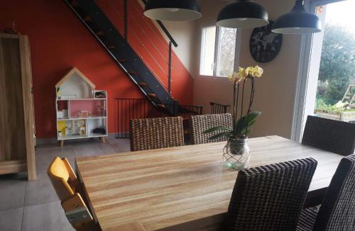 Fay House | Chambre proche circuit du mans