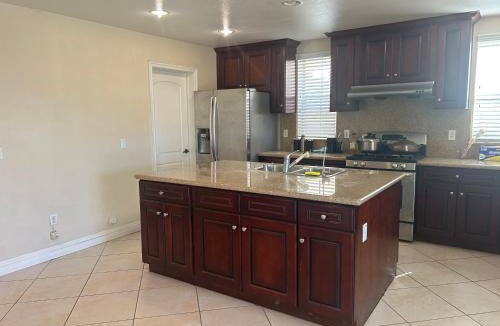 Los Serranos House | Comfort vacancy