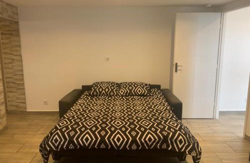 Saint-Geoire-en-Valdaine House | Hébergement Touristique Entier