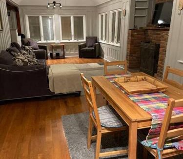 Shrewsbury Ski Chalet | Only Minutes to Downtown Webster Groves