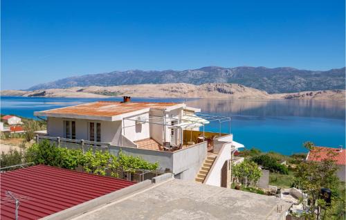 Bosana Apartment | Awesome Apartment In Bosana With House Sea View