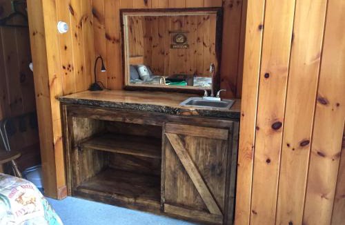 Shelburne Hotel | Birch View Motor Lodge