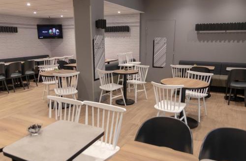 Anatole France Danton Hotel | B&B HOTEL Le Havre Centre Gare
