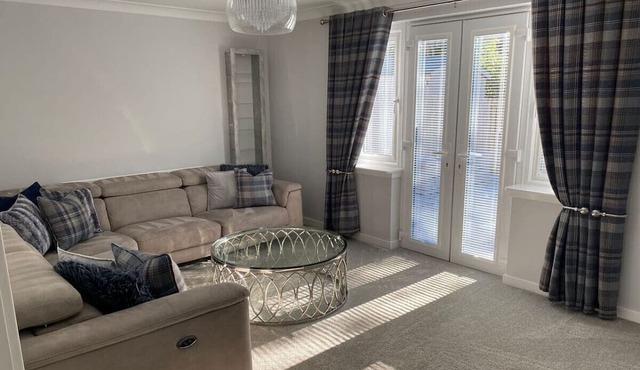 Duchess Gait - stunning 3 bedroom house