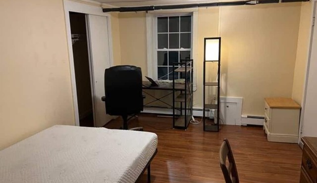 Spacious 4bed apartment near Brandeis & Bentley
