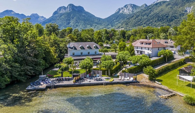 Maison Blanchard - Seven Bedroom Villa, Sleeps 16