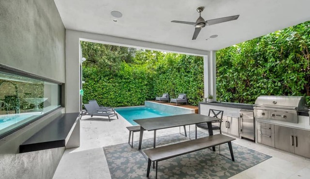 Lux Villa for 10 Miami Design District with Pool!