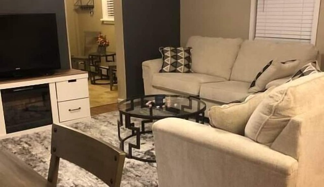 Adorable 1-Bedroom Apartment