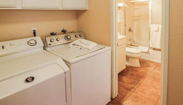 Lake Arrowhead Chalets - 3 Bedroom W/ Full Kitchen/ Sleeps 8