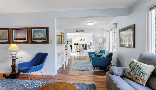 Geneva Shores- Monthly Rental w/ Lake Access!