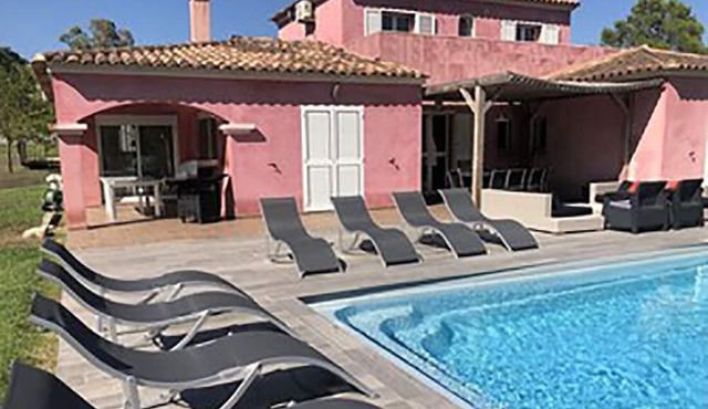VILLA 5 air-conditioned bedrooms Heated swimming pool South Corsica
