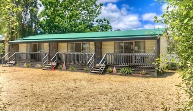 Alexandra Parklife. Studio 5