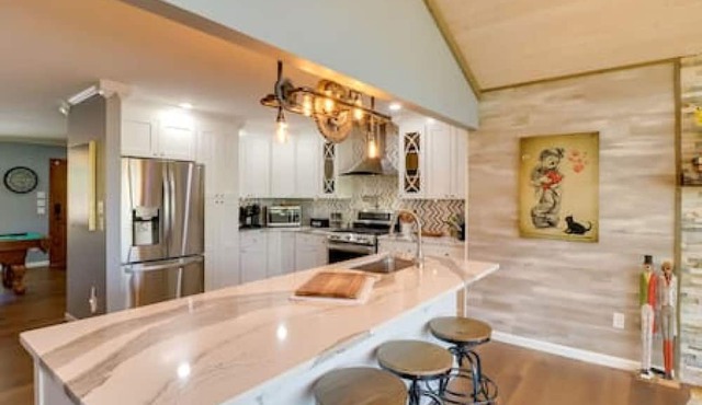 Lakeside Retreat on 10 Secluded Wooded Acres