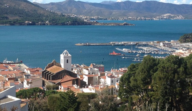 Villa with breathtaking sea view and stone charm An Escale not to be missed