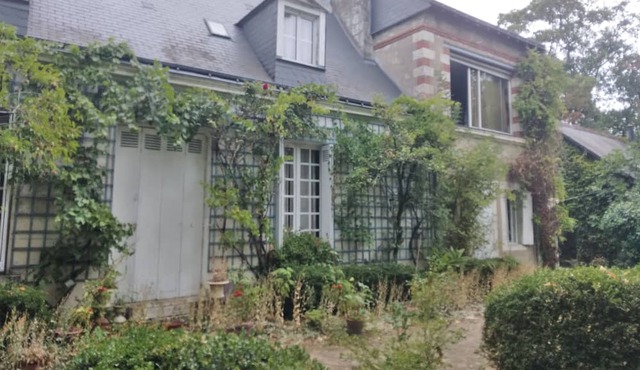 Studio Dans Grande Maison Piscine Proche Châteaux de la Loire