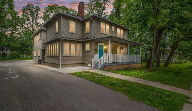 Renovated Modern Pet Friendly Unit near EMU Campus