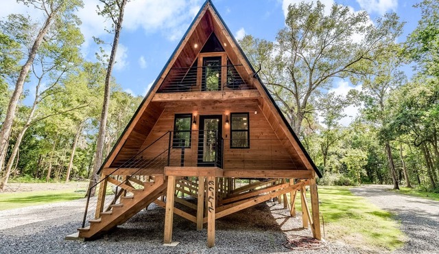 Modern A-Frame Cabin by Rip Van Winkle Gardens w/ Hot Tub & Fireplace!