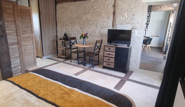 Charming country gite near the BEAUVAL Zoo, close to numerous Châteaux.