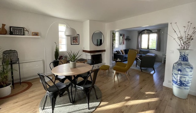 Family-friendly home with veranda and garden, 25 min from Disneyland and Paris