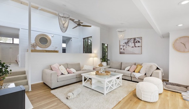 Beautifully Renovated Beach Cottage Backing Onto Shelly Beach Golf Course