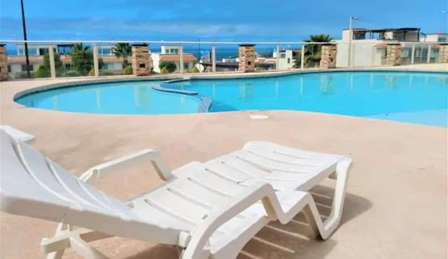 3 BR Cozy Large Family Ocean VIEW house Comm Pool