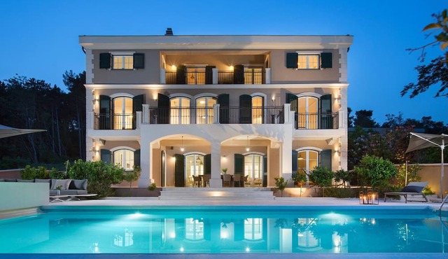 Do you dream of the perfect holiday on one of the beautiful islands of the Adriatic Sea.