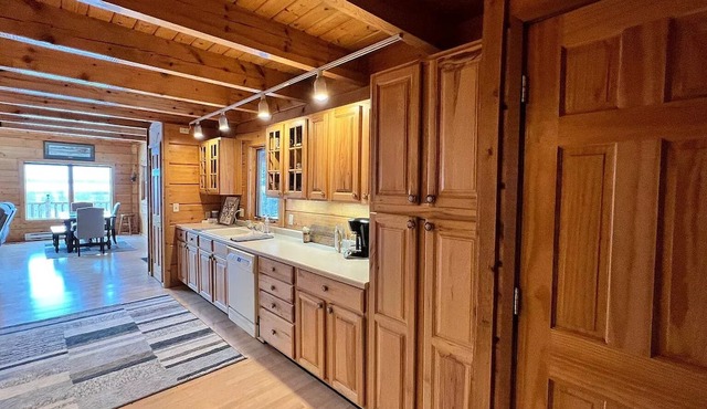 Cozy Lake House off of Steamboat Bay on Leech Lake.