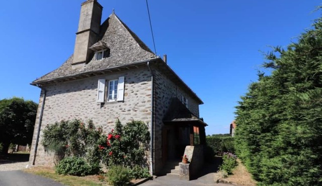 Gite Roannes-Saint-Mary, 3 bedrooms, 6 persons