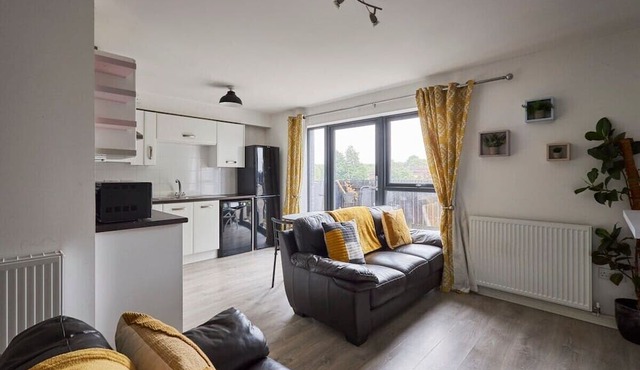 Host & Stay | London Avenue