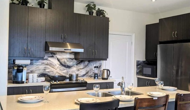 Water's Edge Haven Su