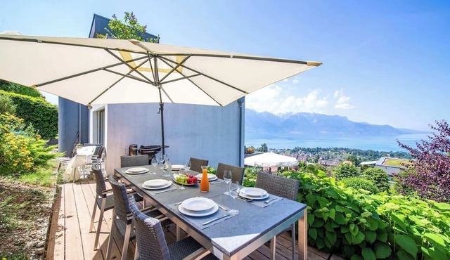 Panoramic 3BD Dream Family Villa in Montreux by GuestLee